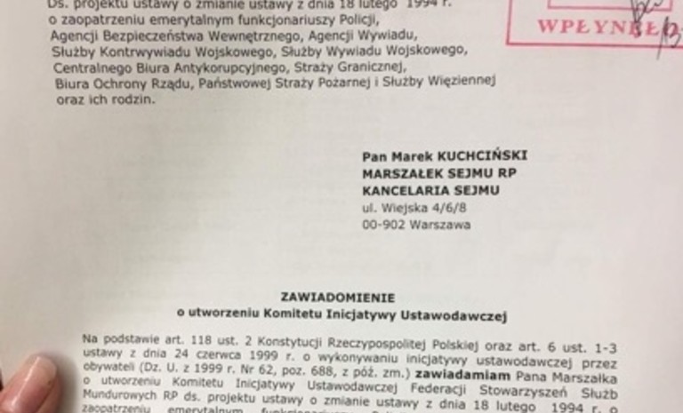 SLD: Będziemy zbierać podpisy pod projektem ustawy przywracającym emerytury mundurowe 